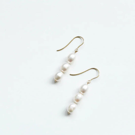9ct Gold Pearl drop hooks