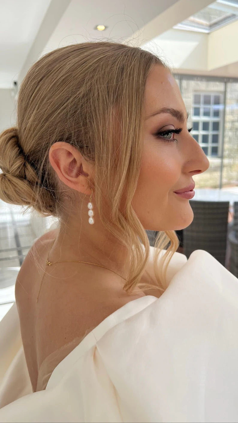 9ct Gold Pearl drop hooks