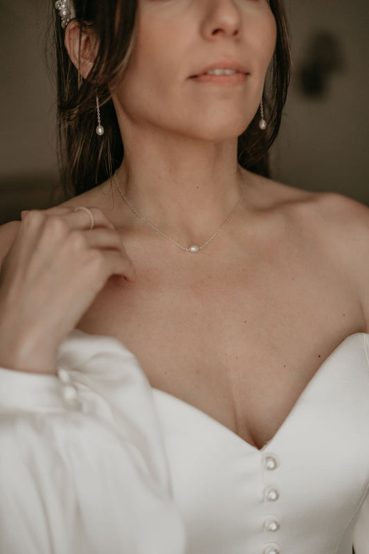 Single Pearl Choker Necklace