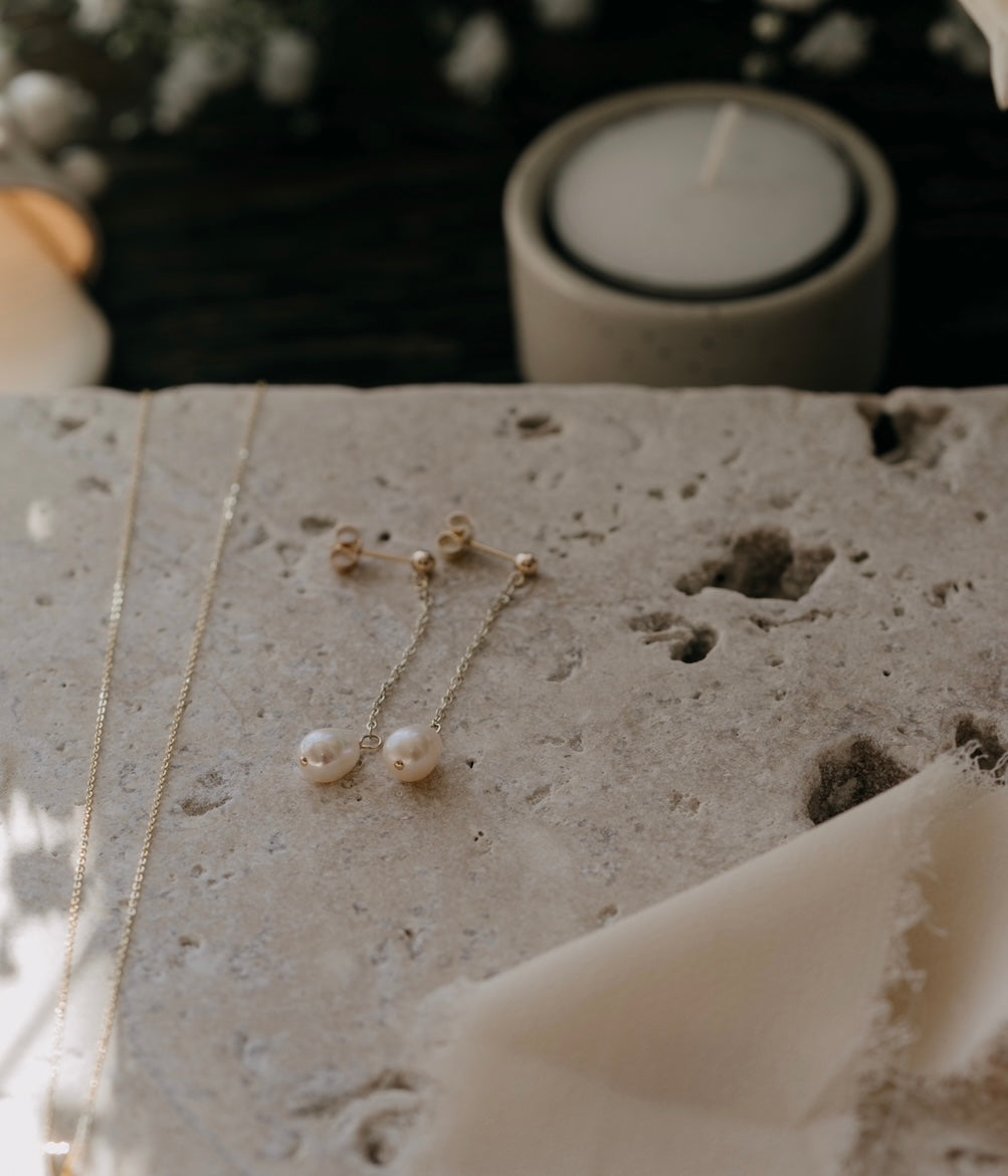 9ct Gold Freshwater Pearl Drop Earrings